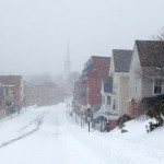 It's the middle of the Nemo blizzard and Lanita and I have cabin fever. So we go for a car ride, Camden to Rockland. 1 p.m. - are we the oly ones out here????